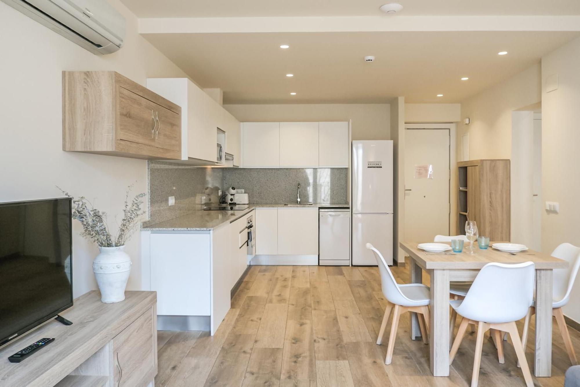Can Cintet 21Nuevo Apartamento Moderno En Besalú Exterior foto